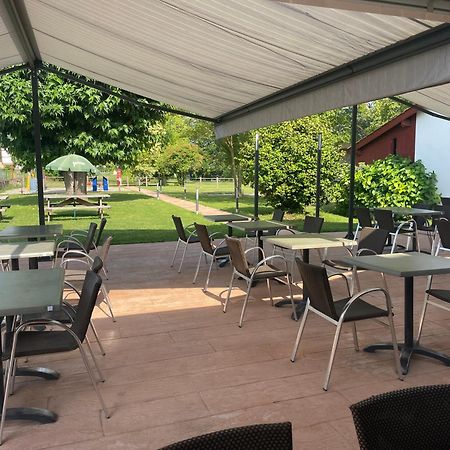 Hotel Mendy Saint-Jean-le-Vieux  ภายนอก รูปภาพ